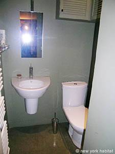 Bathroom 3 - Photo 1 of 3
