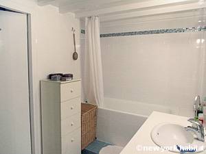 Ba&ntilde;o - Photo 1 de 3