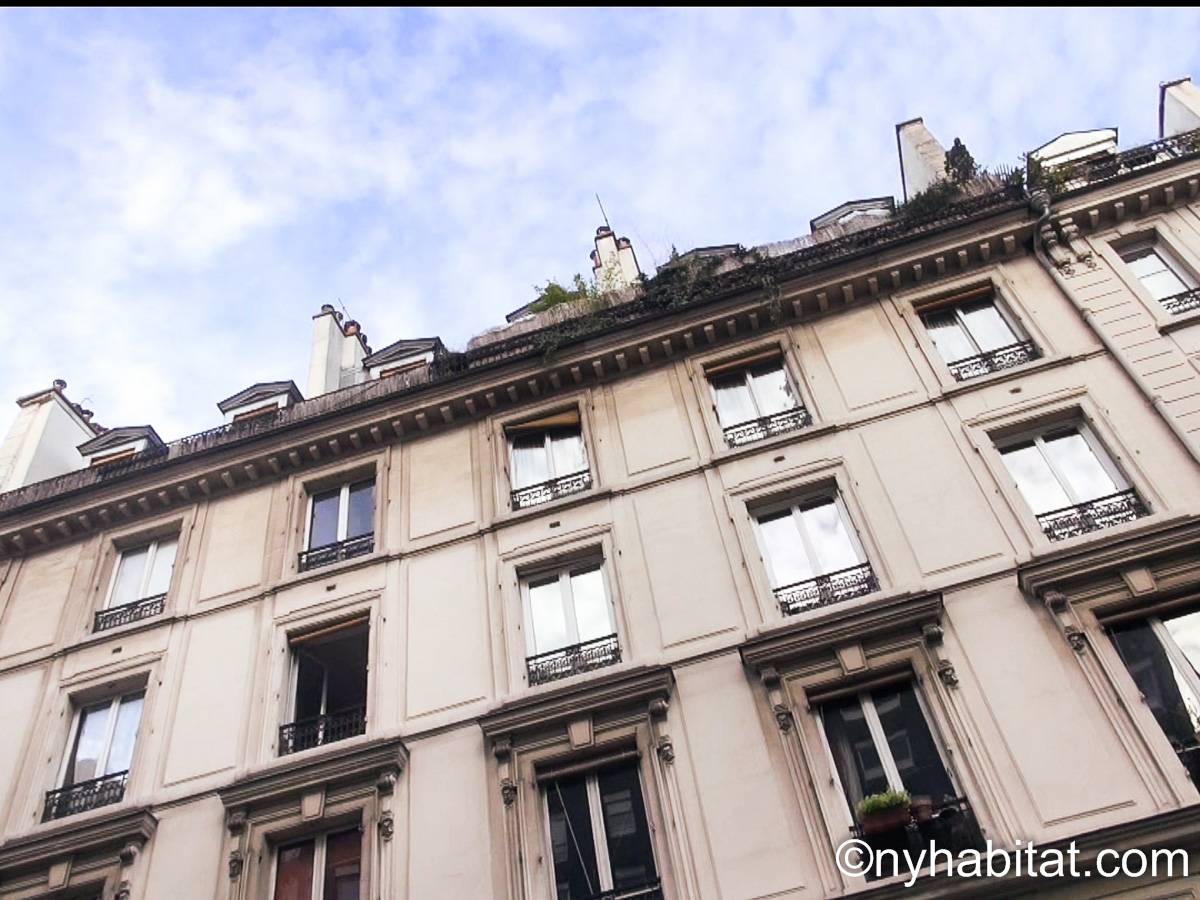 Paris 1 Bedroom Apartment Rental in Belleville, Canal