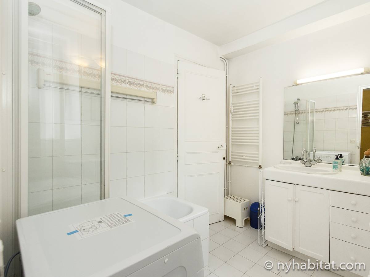 Salle de bain 1 - Photo 2 sur 3