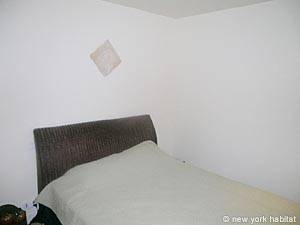 Schlafzimmer - Photo 2 von 2