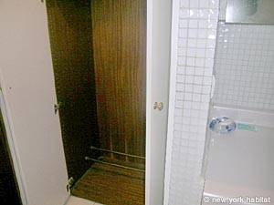 Bathroom 2 - Photo 3 of 5