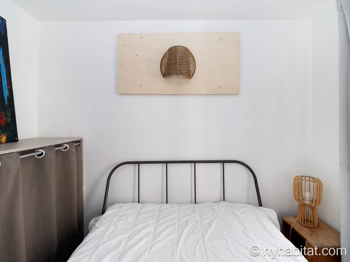 Schlafzimmer - Photo 3 von 6