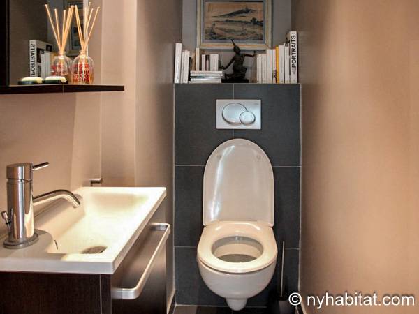 Bathroom 2 - Photo 2 of 2