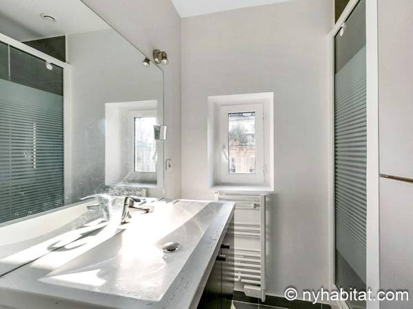 Bathroom 1 - Photo 1 of 3