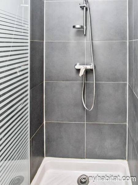 Bathroom 1 - Photo 2 of 3