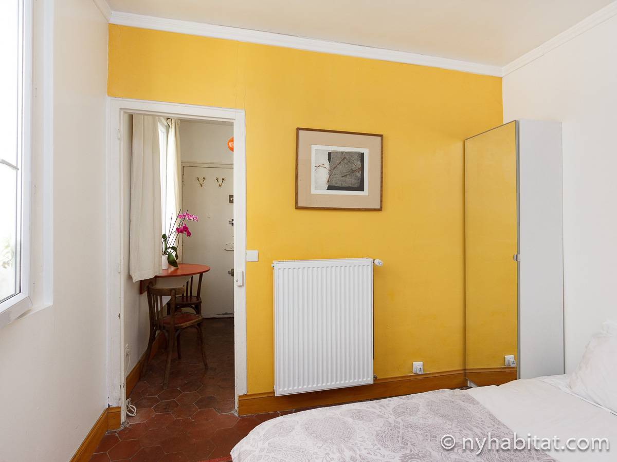 Paris Studio Apartment Rental in Latin Quarter (PA2598)