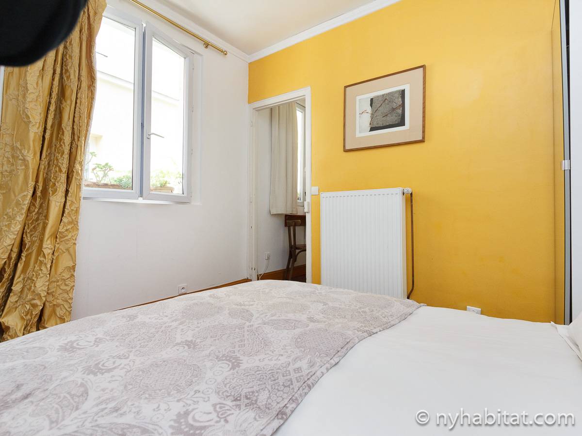 Paris Studio Apartment Rental in Latin Quarter (PA2598)