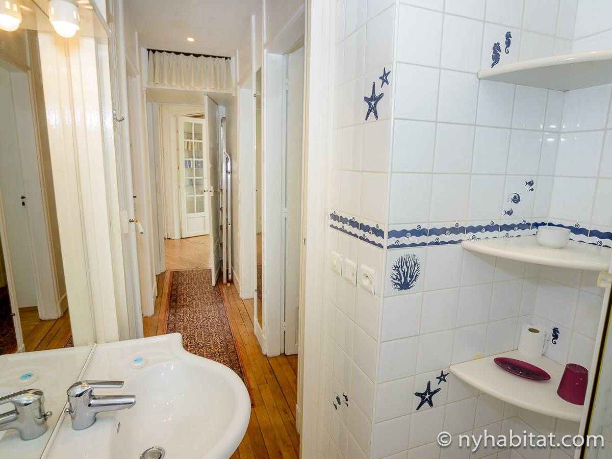 Salle de bain 2 - Photo 1 sur 4