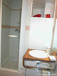 Badezimmer - Photo 1 von 7