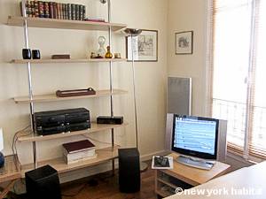 Wohnzimmer - Photo 3 von 8