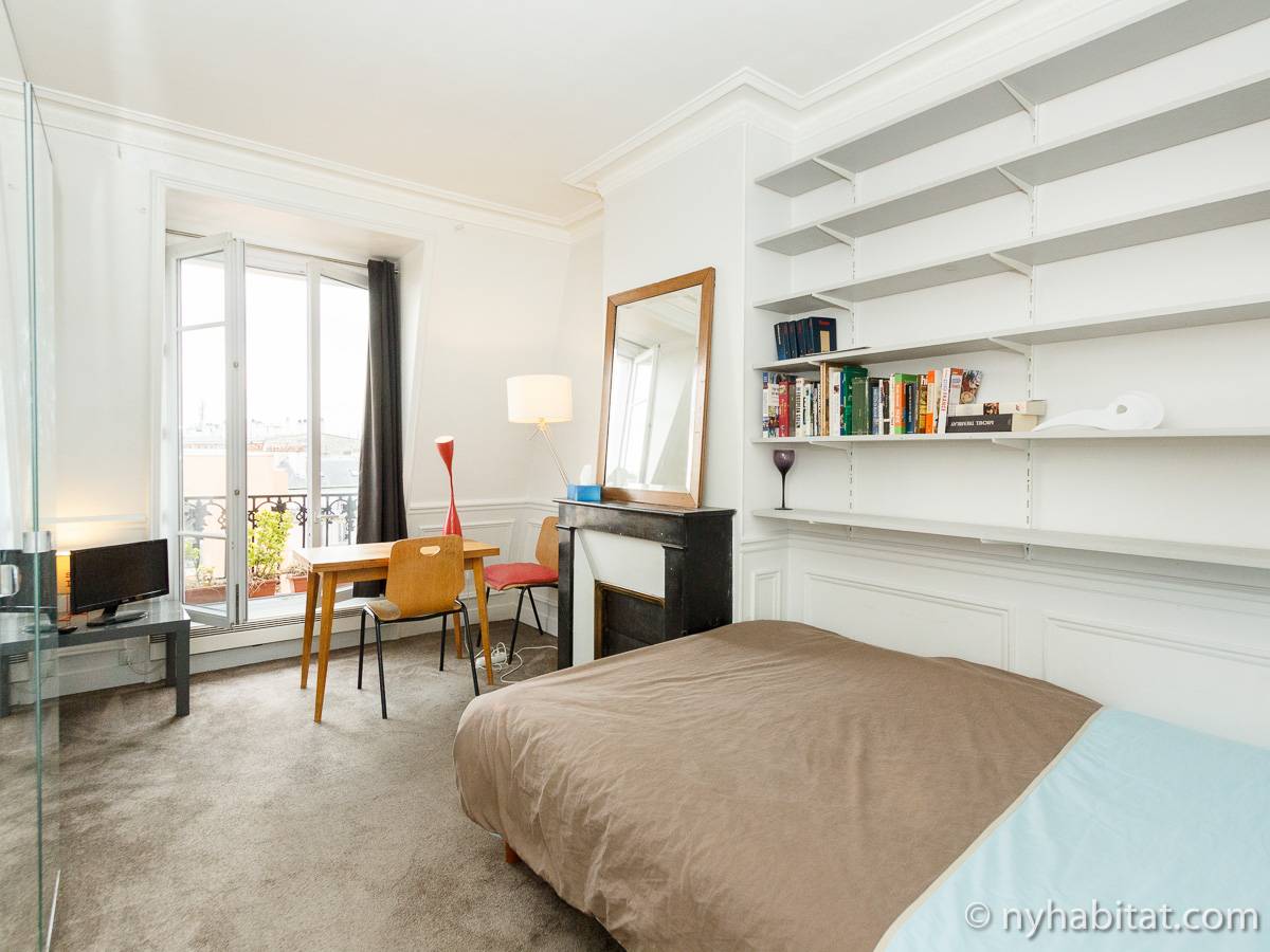 Paris Apartment Studio Apartment Rental in Nation, Bastille