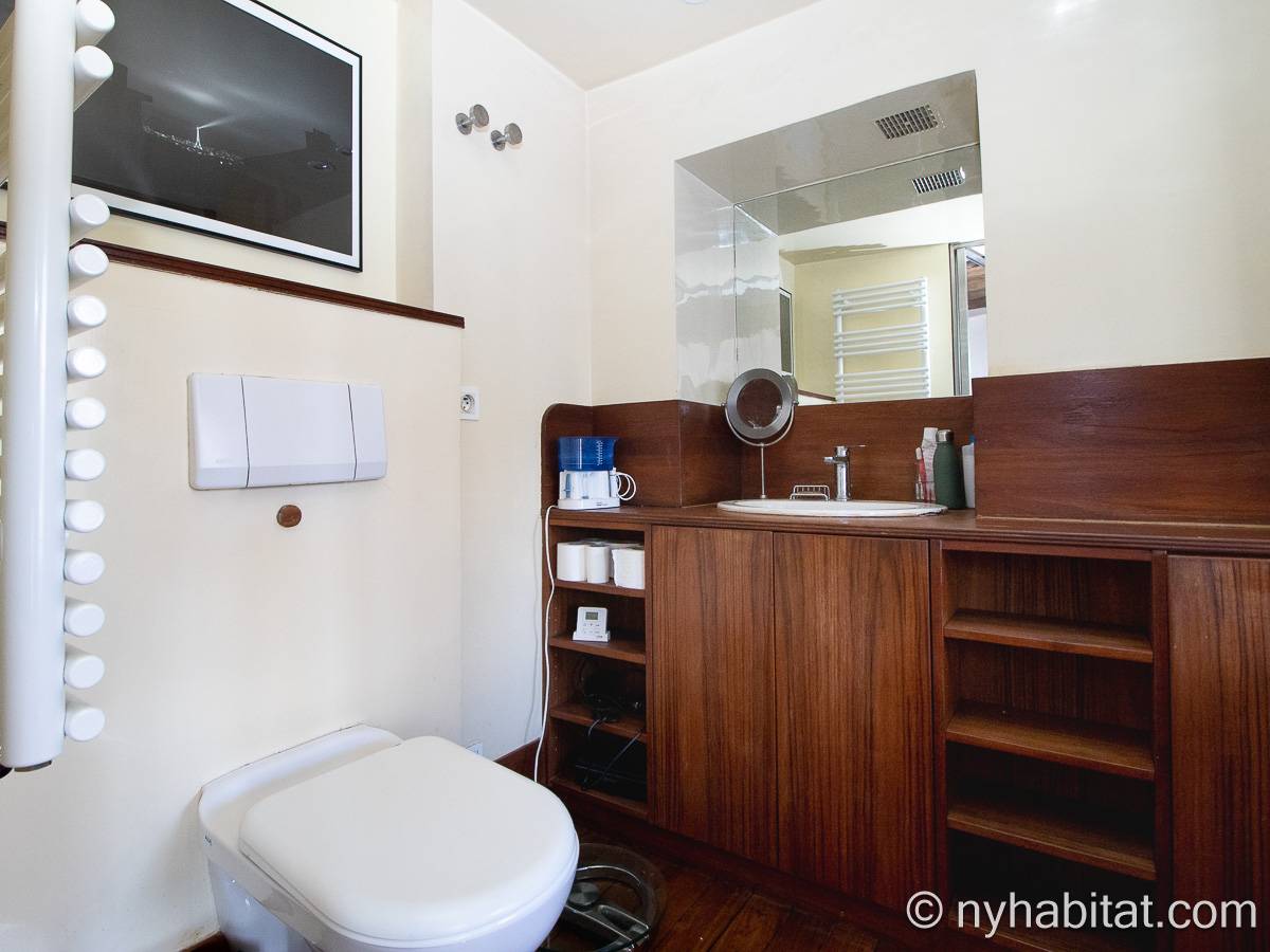 Badezimmer 1 - Photo 1 von 4