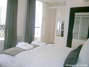 2 Bedroom apartment in Paris Pere Lachaise - PA-3392