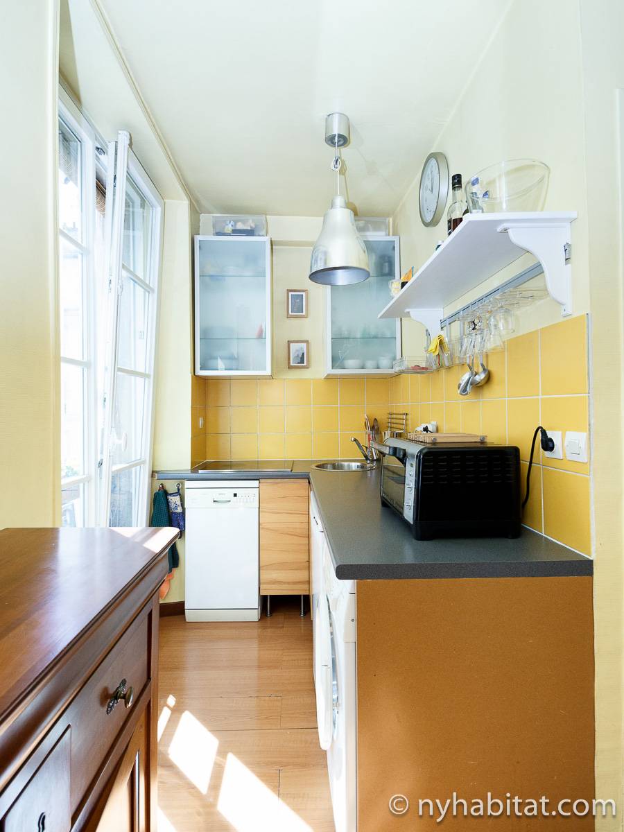 Kitchen - Photo 2 of 3