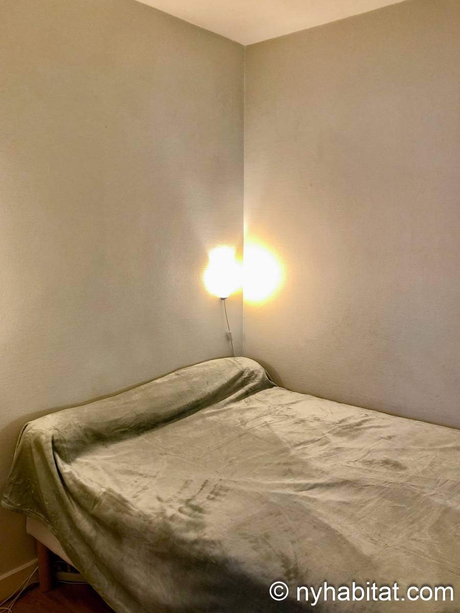 Schlafzimmer - Photo 1 von 2