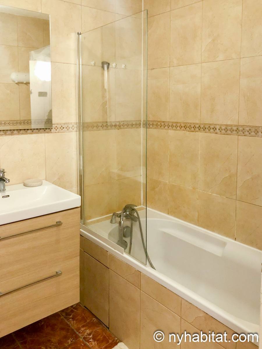 Badezimmer 1 - Photo 2 von 2