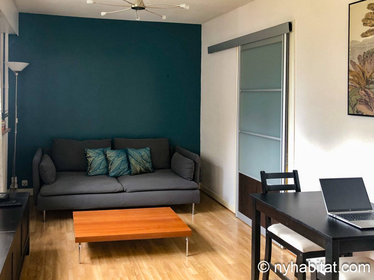 Wohnzimmer - Photo 2 von 5