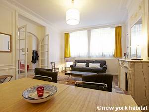 Living room - Photo 2 of 8