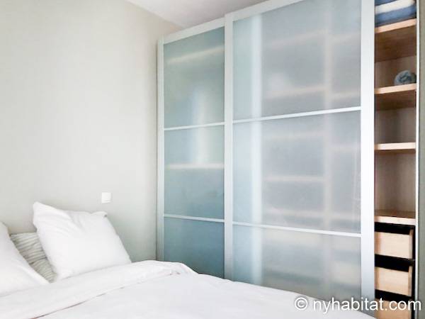 Bedroom - Photo 3 of 3