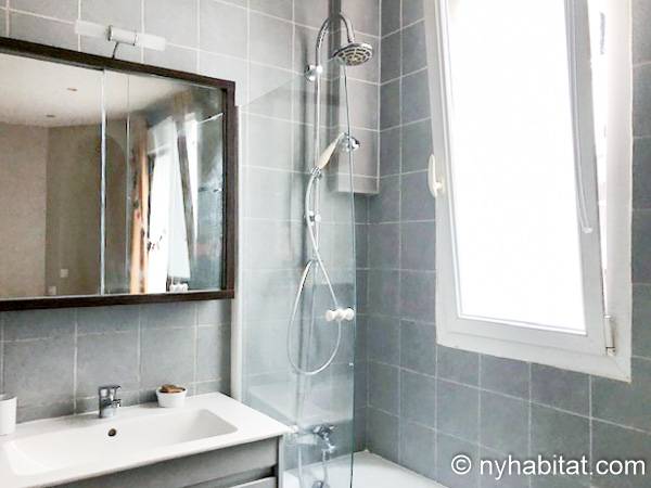 Bathroom 1 - Photo 2 of 3