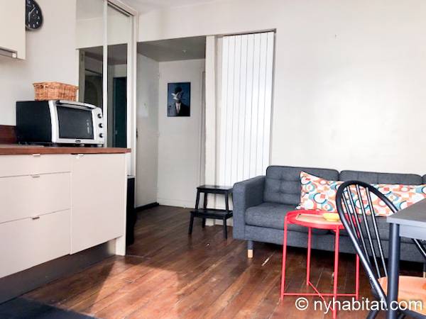 Living room - Photo 5 of 5
