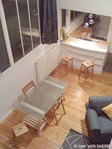 Living room - Photo 8 of 12