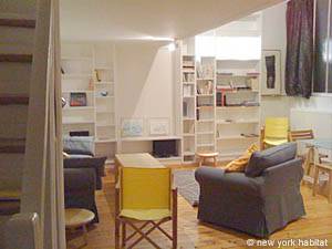 Living room - Photo 11 of 12