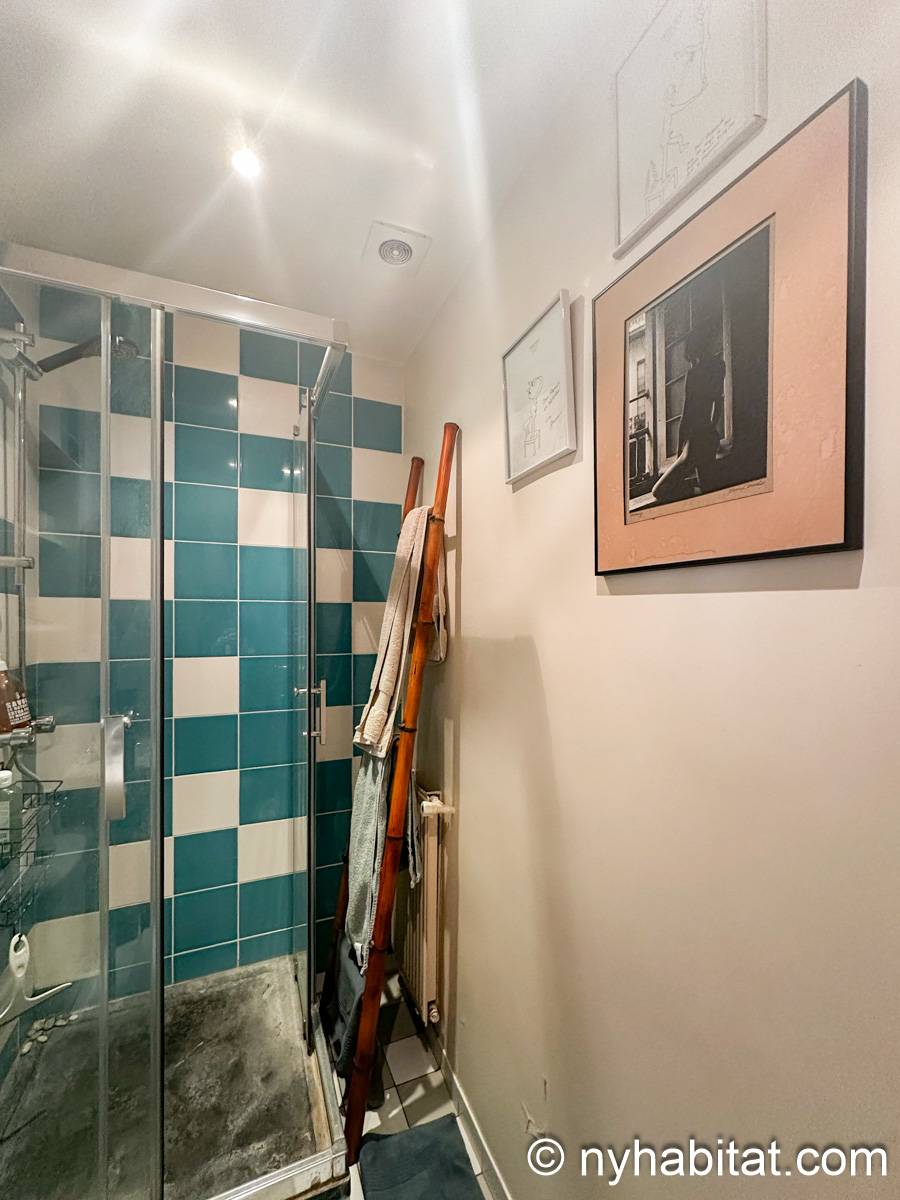 Bathroom 1 - Photo 2 of 3 Bathroom 1 - Photo 2 of 3