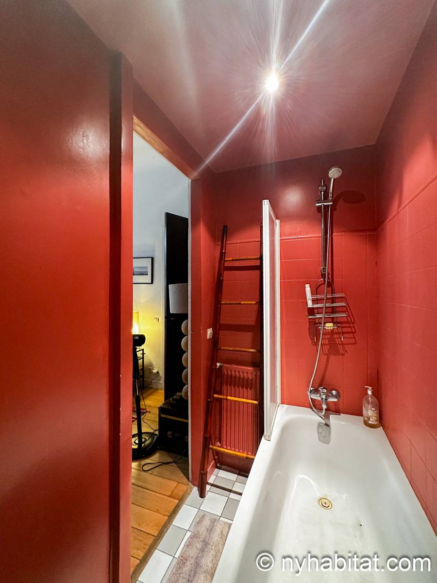 Bathroom 2 - Photo 1 of 3 Bathroom 2 - Photo 1 of 3