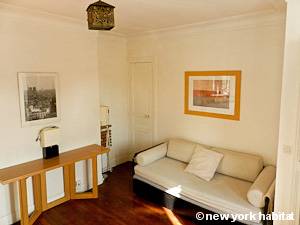 Wohnzimmer - Photo 1 von 7