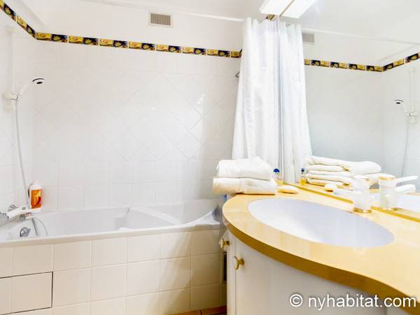 Ba&ntilde;o 1 - Photo 1 de 1