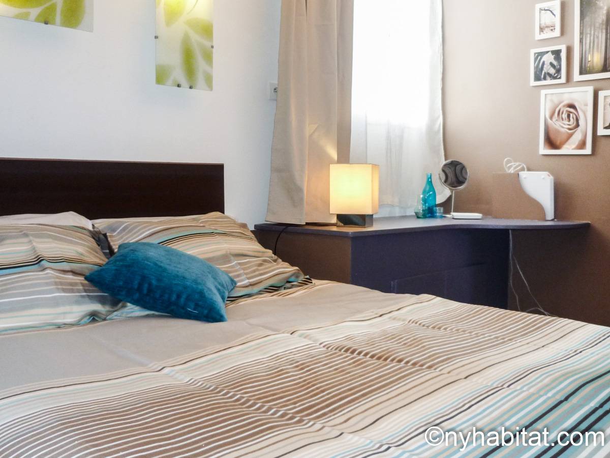 Paris Apartment 1 Bedroom Apartment Rental in Le Marais (PA4366)