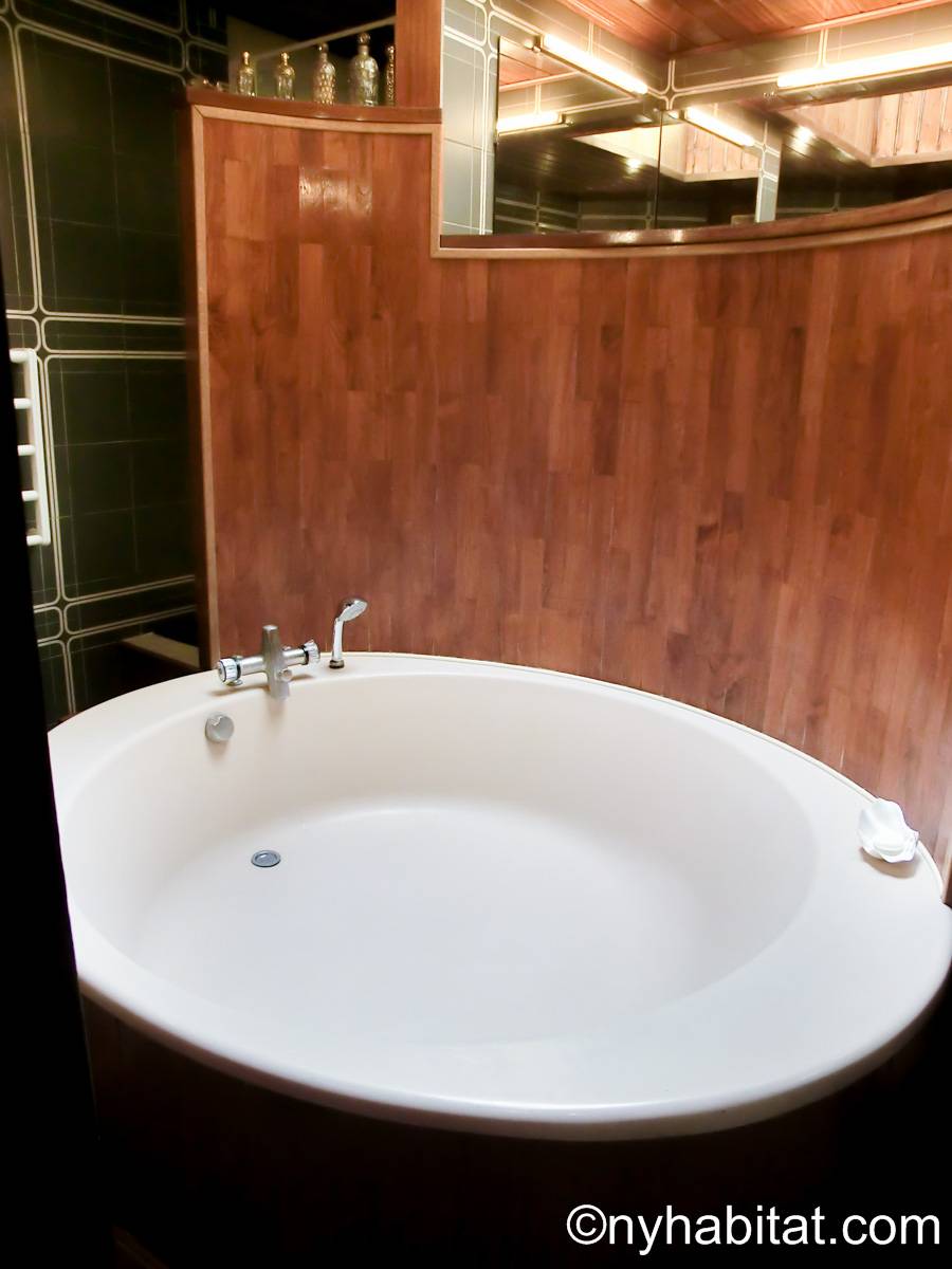 Badezimmer 1 - Photo 2 von 4