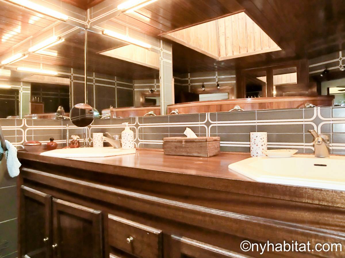 Badezimmer 1 - Photo 3 von 4