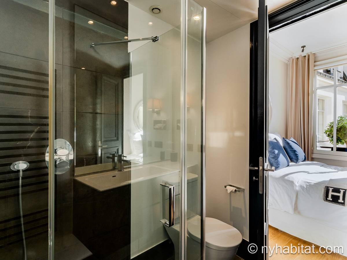 Bathroom - Photo 2 of 2 Bathroom - Photo 2 of 2