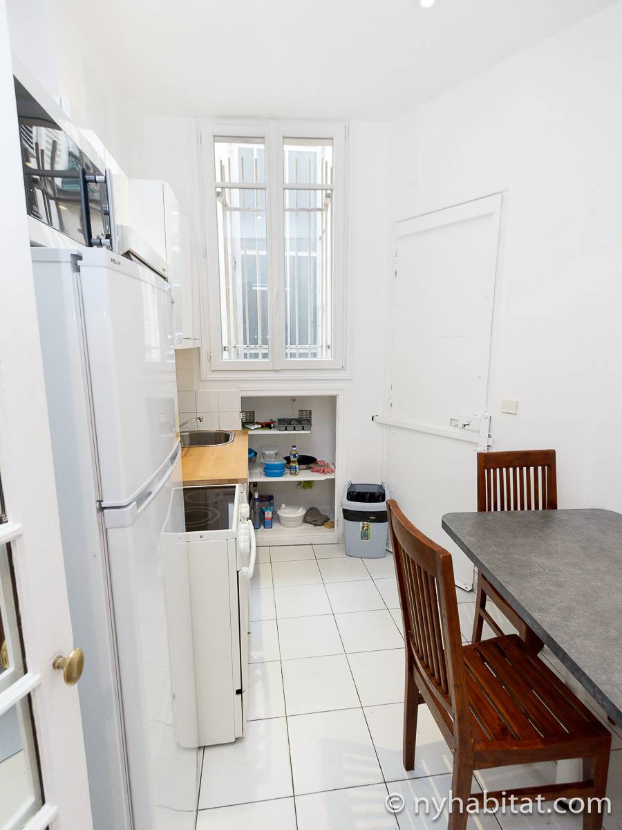 Paris Apartment: 1 Bedroom Apartment Rental in Place de Wagram - Ternes ...