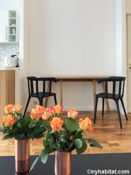 Living room - Photo 6 of 6