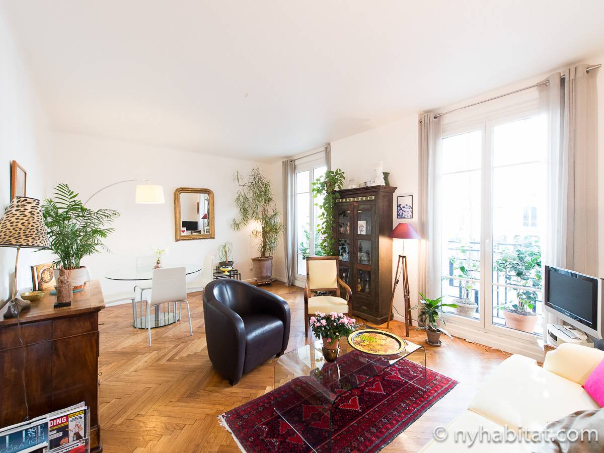Paris Apartments Vacation Rentals And Bed Breakfast In Paris 2 Bedroom Accommodation Apartment Reference Pa 4766