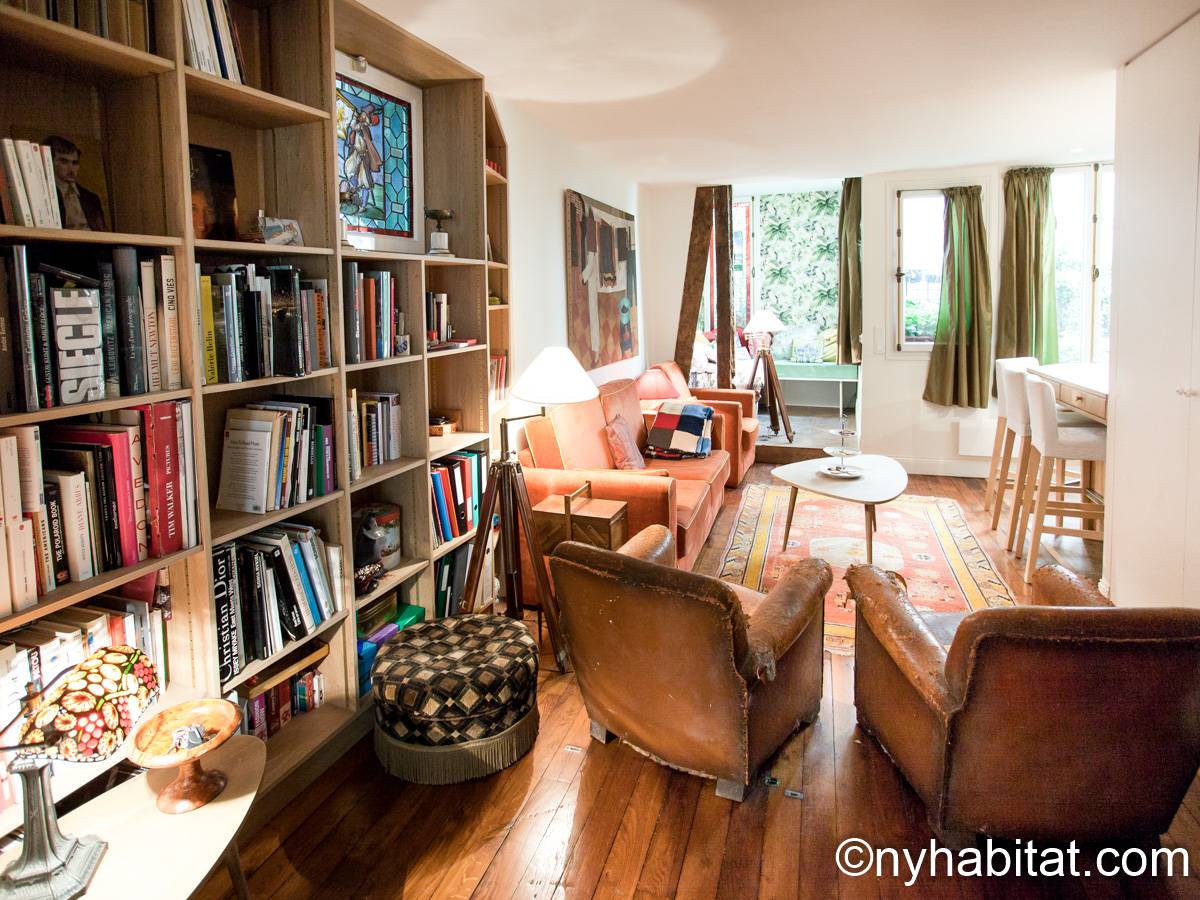 Wohnzimmer - Photo 2 von 11