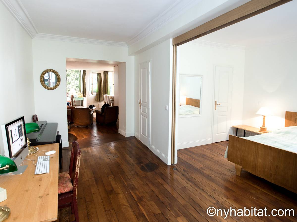 Schlafzimmer - Photo 5 von 8