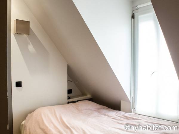 Schlafzimmer - Photo 1 von 4 Schlafzimmer - Photo 1 von 4