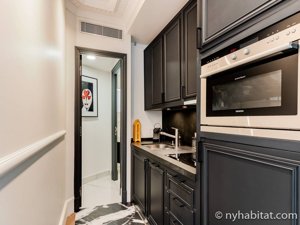 Kitchen - Photo 2 of 3