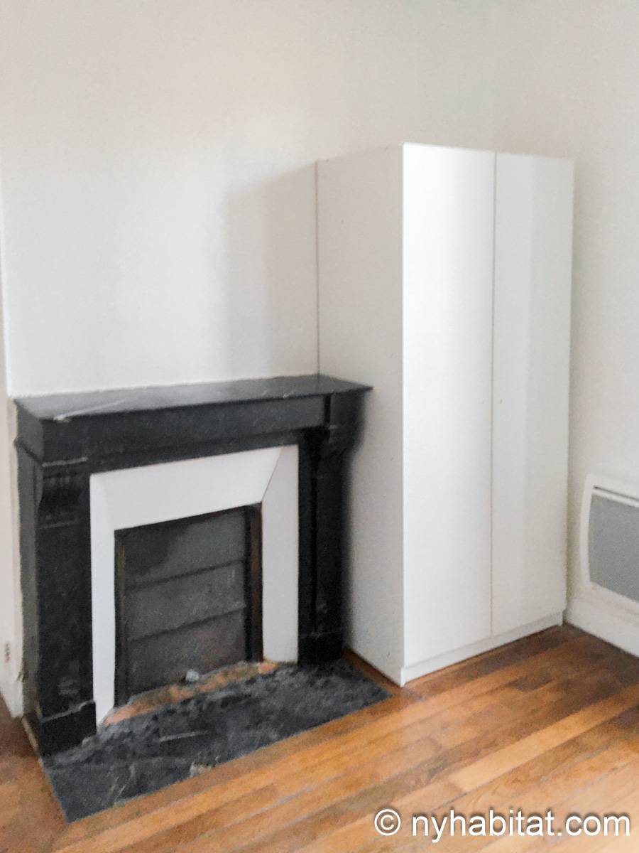 Bedroom - Photo 4 of 4 Bedroom - Photo 4 of 4