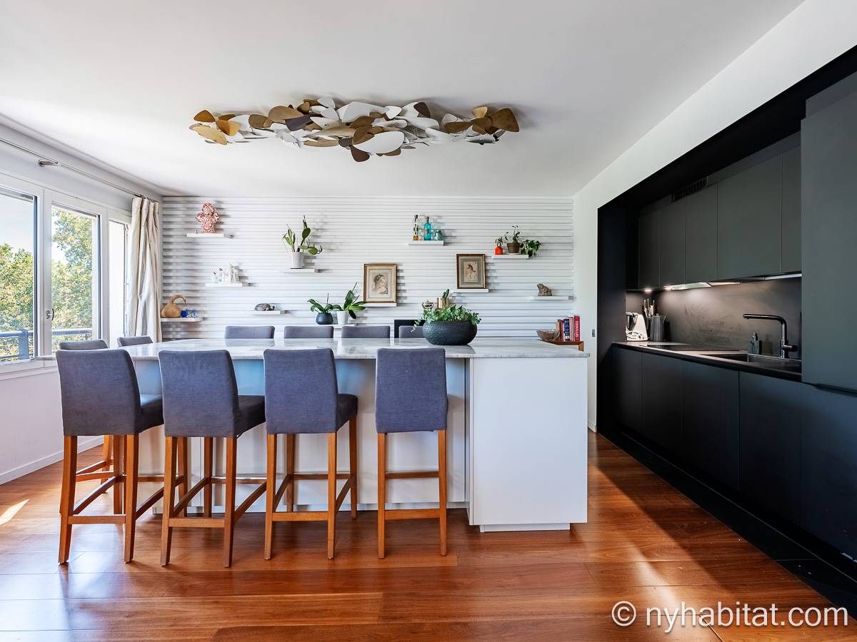 Kitchen - Photo 3 of 10