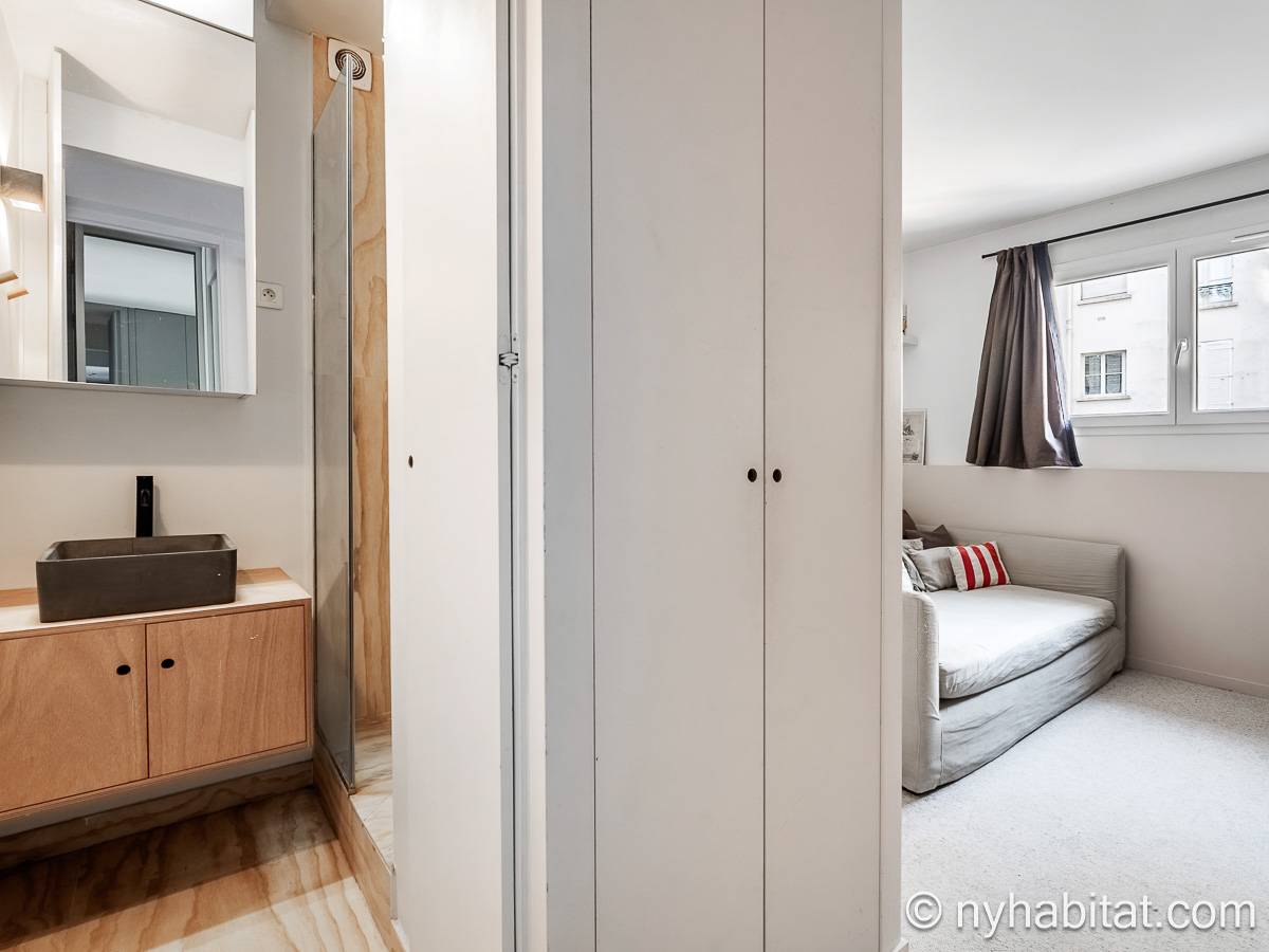 Bathroom 3 - Photo 1 of 2