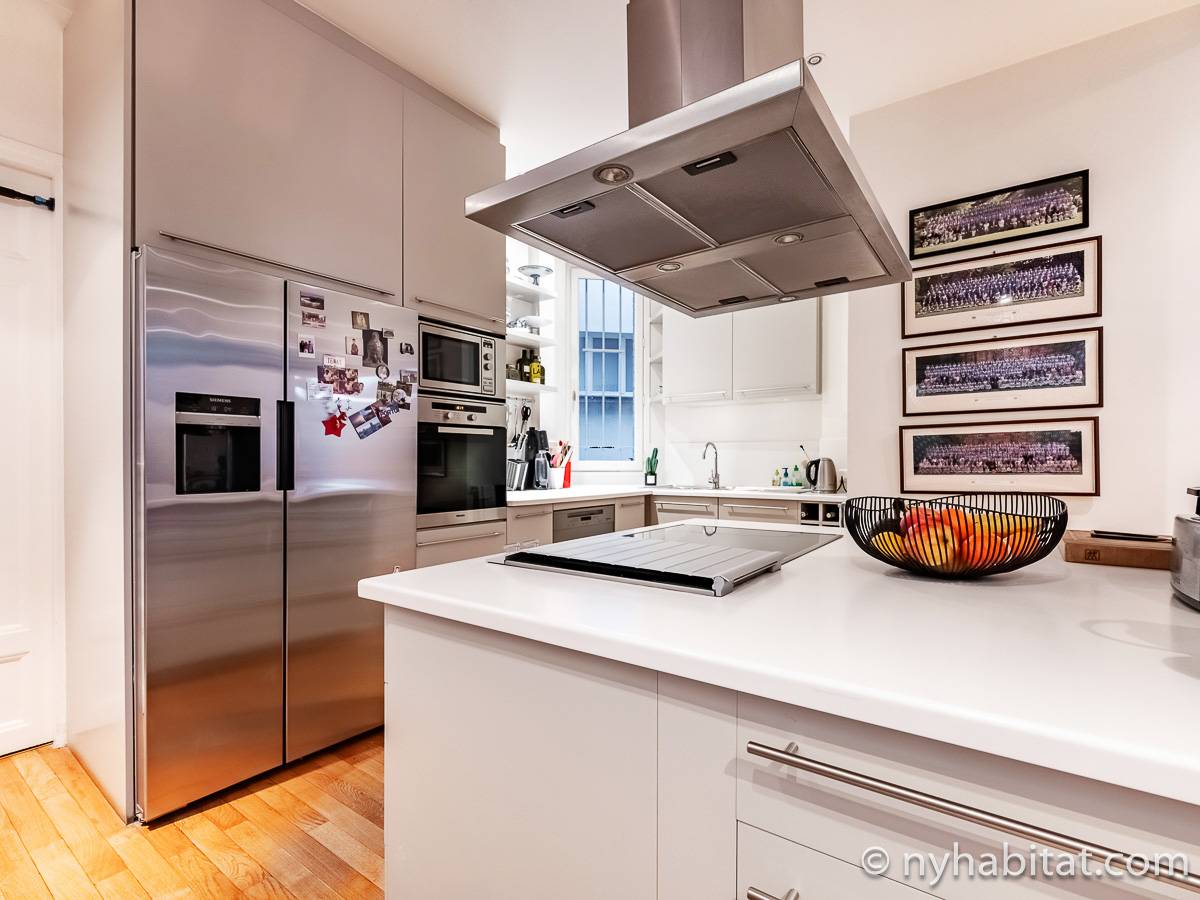 Kitchen - Photo 2 of 4