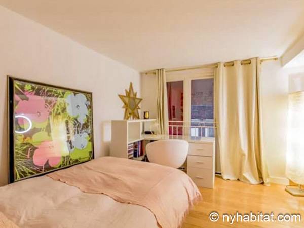 Camera 4 - Photo 1 di 2