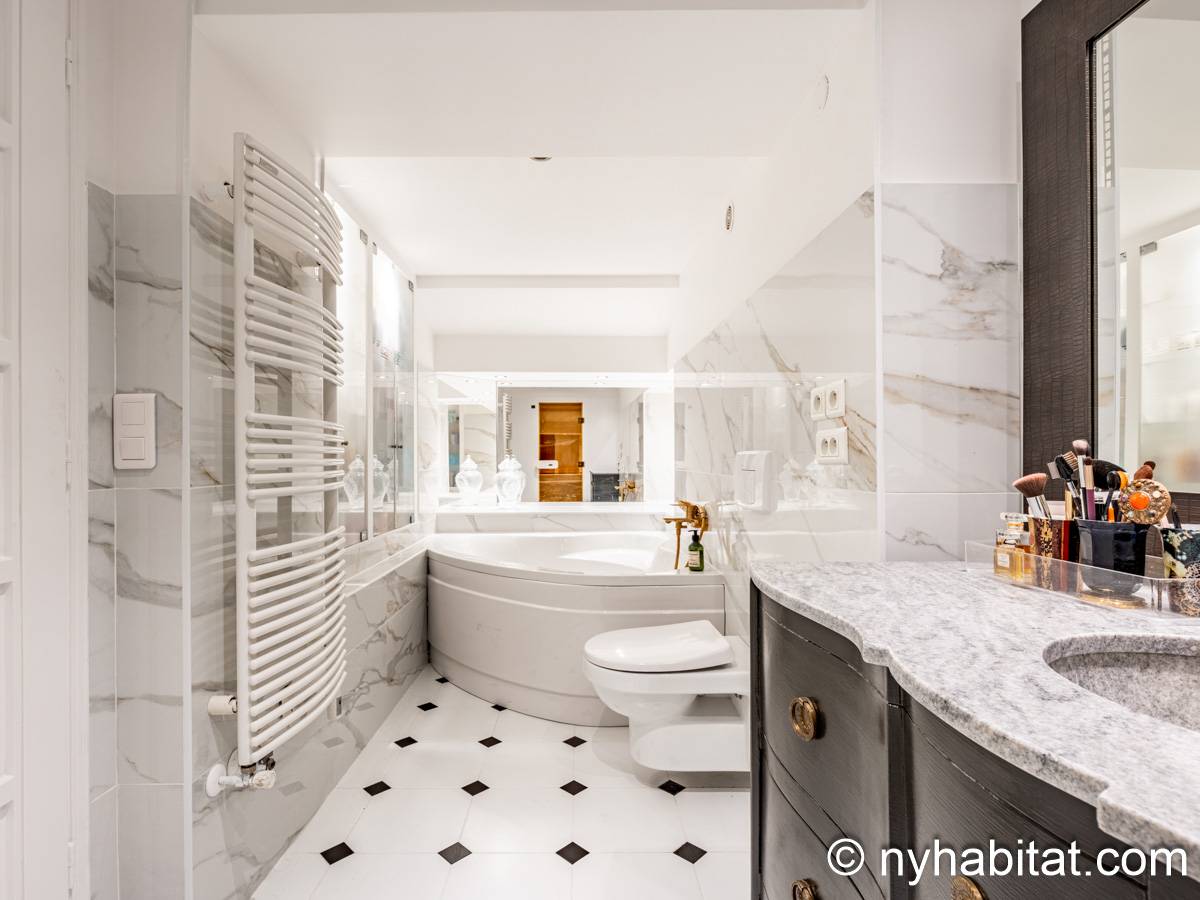 Bagno 2 - Photo 1 di 3