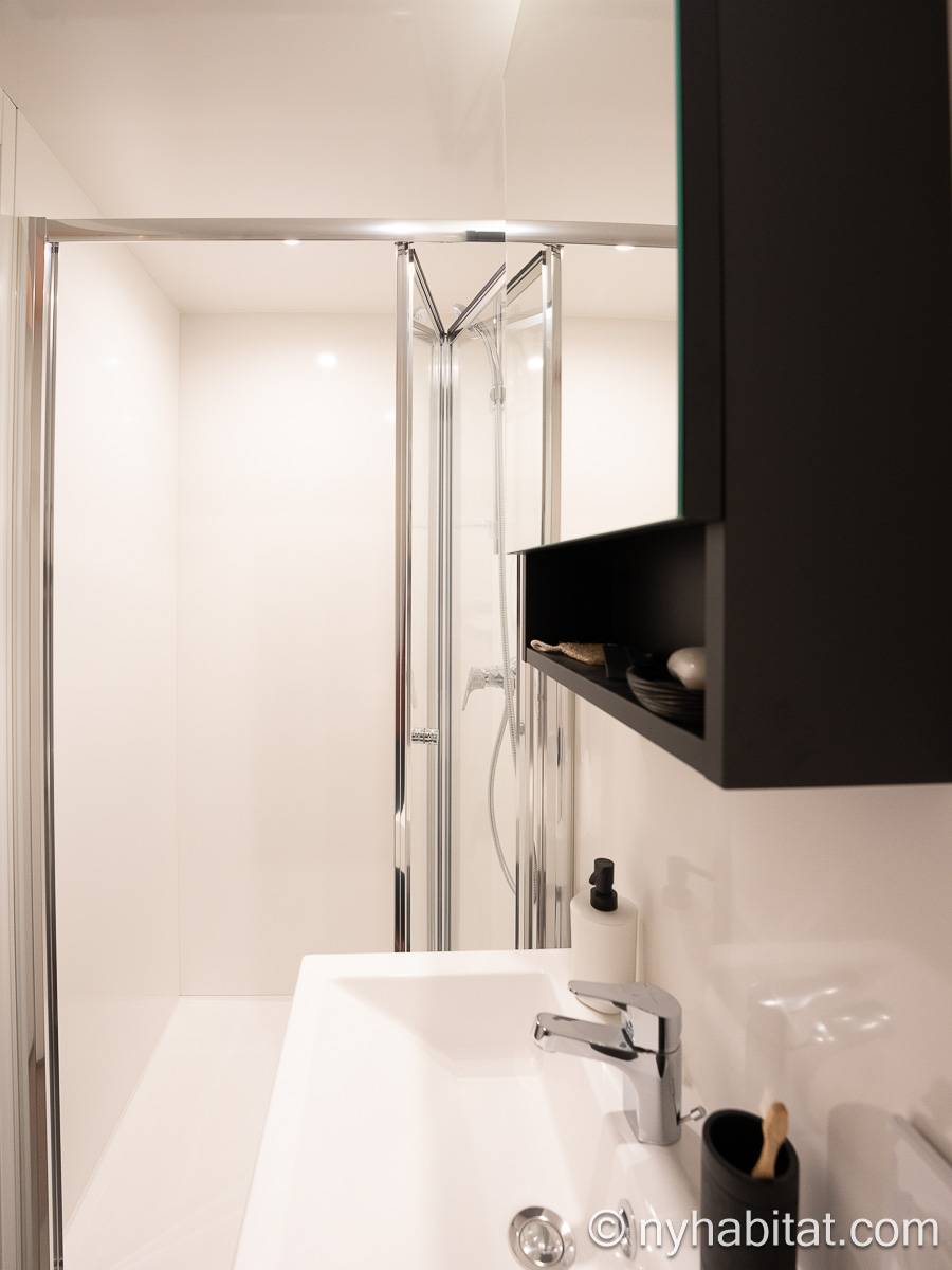 Badezimmer - Photo 4 von 4